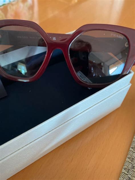 Prada Sonnenbrille Damen kleinanzeigen.de.